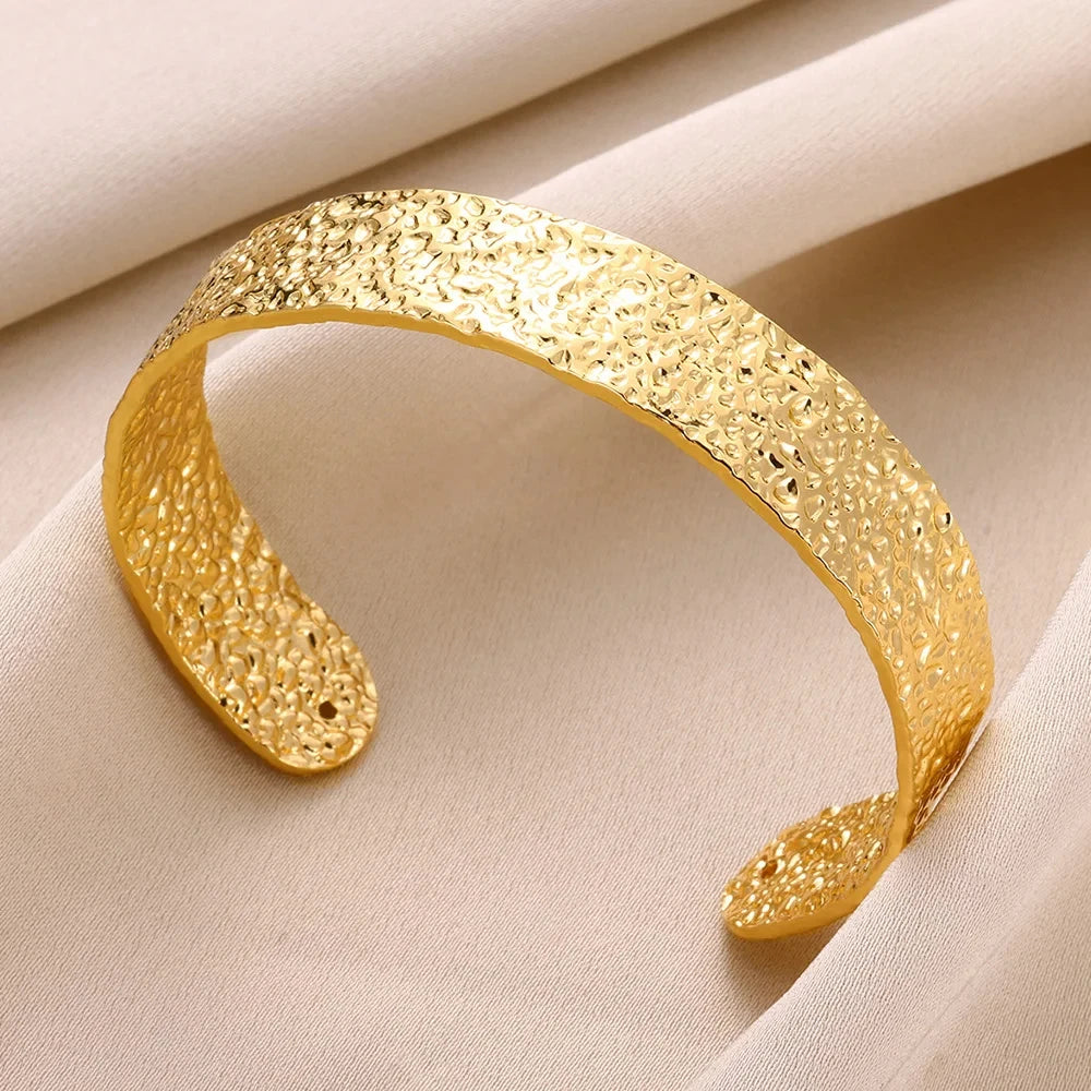 Ringaora Classic Cuff Bracelet